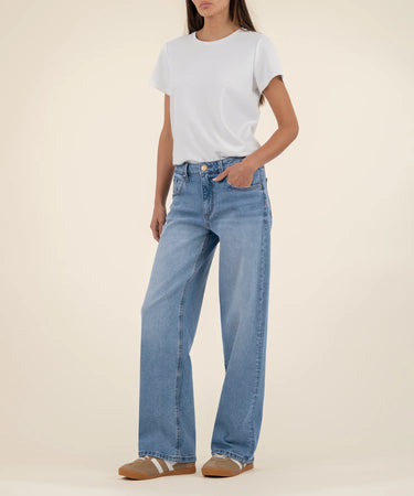 SELENA BAGGY LOW RISE STRAIGHT LEG JEAN