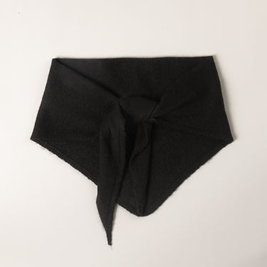 TRIANGLE SCARF