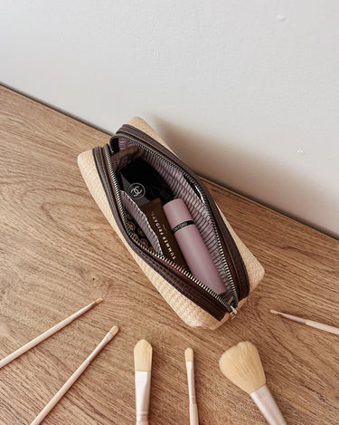 BRIANNA COSMETIC BAG WITH BRUSH SET