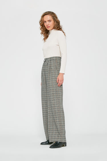 CHECK PANTS