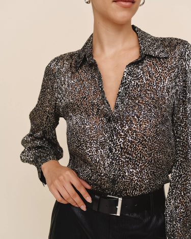 3/4 BISHOP SLEEVE BUTTON UP BLOUSE
