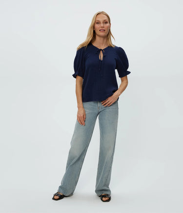 GENEVIEVE PUFF SLEEVE TOP