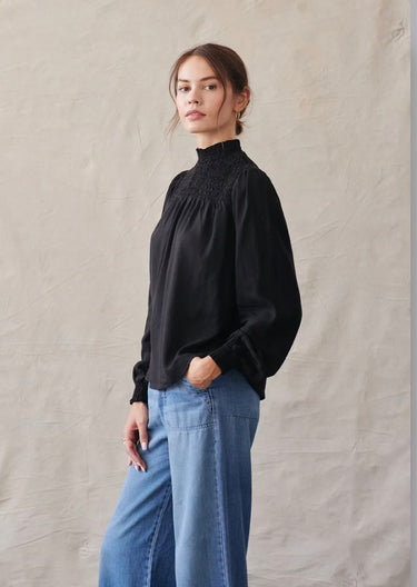 ESTELA SMOCKED BLOUSE